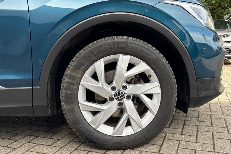 2021 (21) VOLKSWAGEN TIGUAN 1.5 TSI 150 Life 5dr DSG 5176773