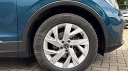 2021 (21) VOLKSWAGEN TIGUAN 1.5 TSI 150 Life 5dr DSG 5176773