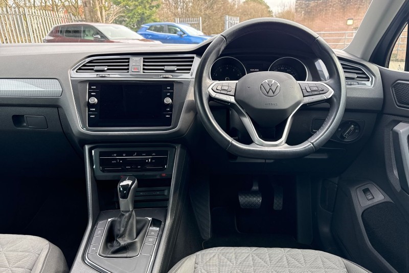 2021 (21) VOLKSWAGEN TIGUAN 1.5 TSI 150 Life 5dr DSG 5176786