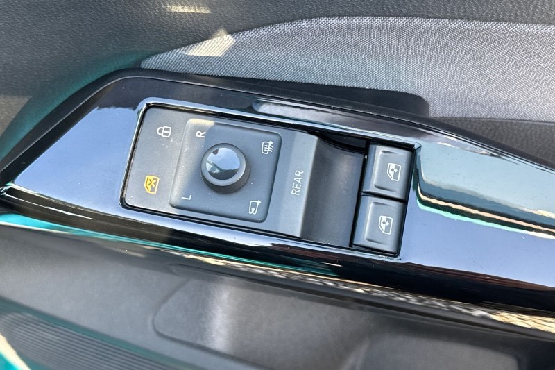 2021 (71) VOLKSWAGEN ID.3 150kW Life Pro Performance 58kWh 5dr Auto 5124989