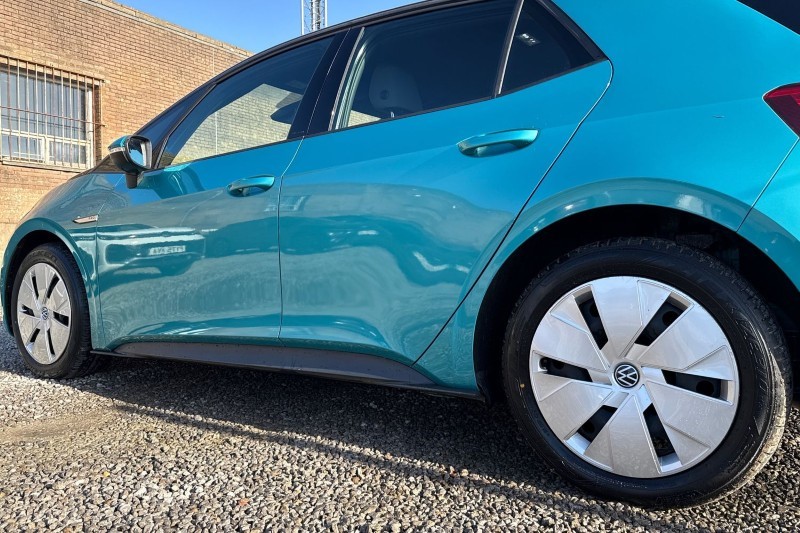 2021 (71) VOLKSWAGEN ID.3 150kW Life Pro Performance 58kWh 5dr Auto 5125007