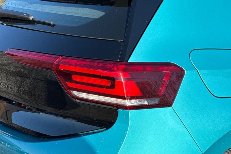 2021 (71) VOLKSWAGEN ID.3 150kW Life Pro Performance 58kWh 5dr Auto 5125011