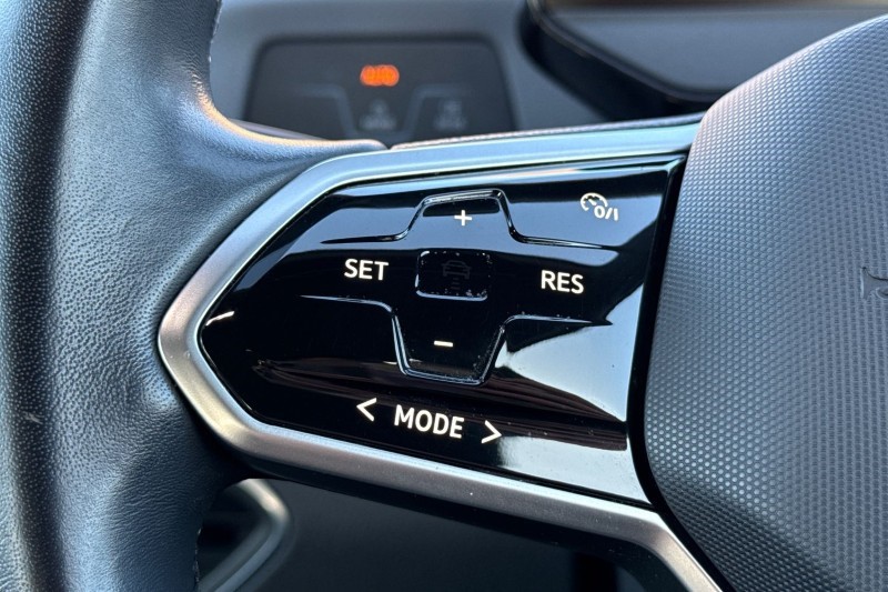 2021 (71) VOLKSWAGEN ID.3 150kW Life Pro Performance 58kWh 5dr Auto 5124994