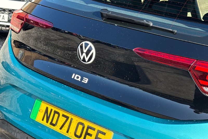 2021 (71) VOLKSWAGEN ID.3 150kW Life Pro Performance 58kWh 5dr Auto 5125013