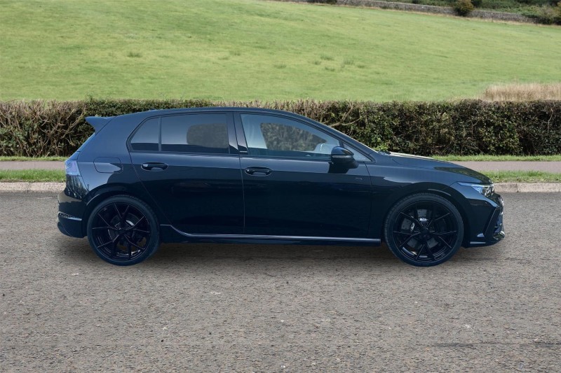 2024 (74) VOLKSWAGEN GOLF 2.0 TSI 333 R Black Edition 4Motion 5dr DSG 5127596