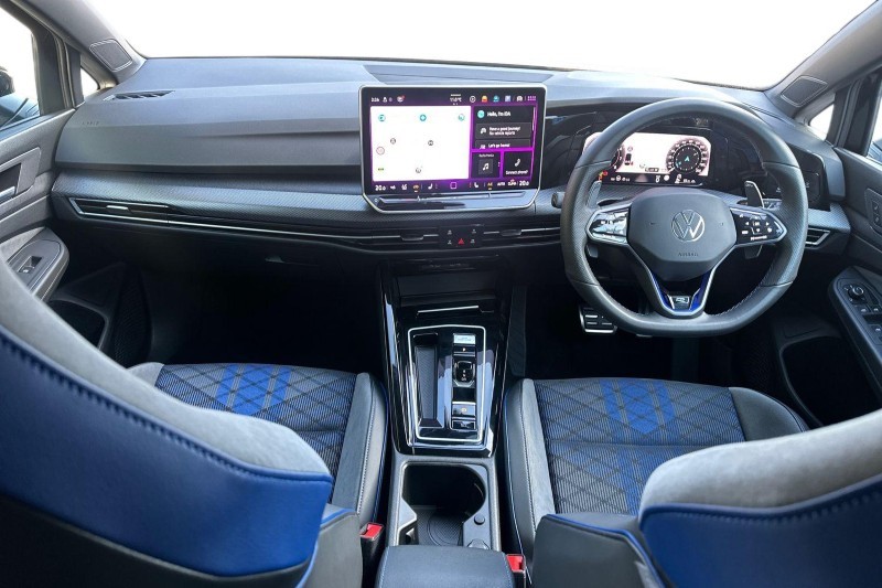 2024 (74) VOLKSWAGEN GOLF 2.0 TSI 333 R Black Edition 4Motion 5dr DSG 5127600