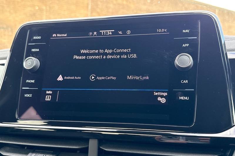 2023 (72) VOLKSWAGEN T-ROC 1.5 TSI R-Line 5dr 5118163