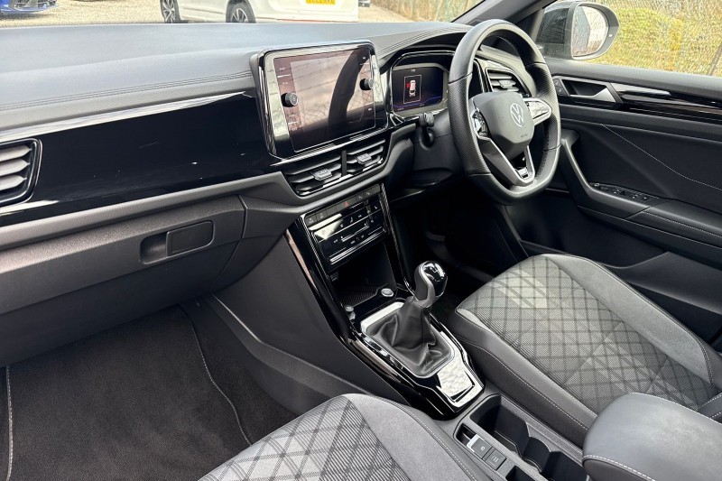 2023 (72) VOLKSWAGEN T-ROC 1.5 TSI R-Line 5dr 5118171
