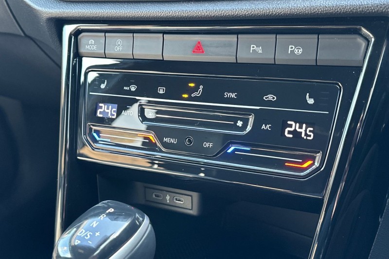 2023 (23) VOLKSWAGEN T-ROC 2.0 TDI 150 EVO R-Line 5dr DSG 5132743