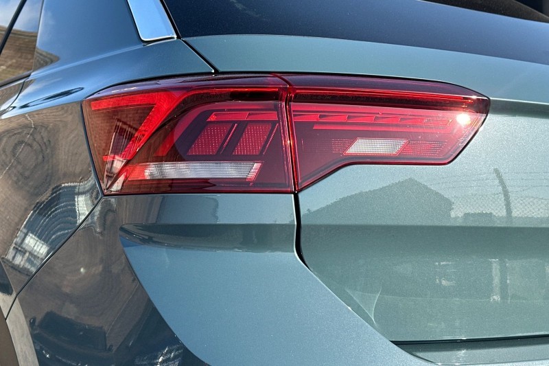 2023 (23) VOLKSWAGEN T-ROC 2.0 TDI 150 EVO R-Line 5dr DSG 5132754