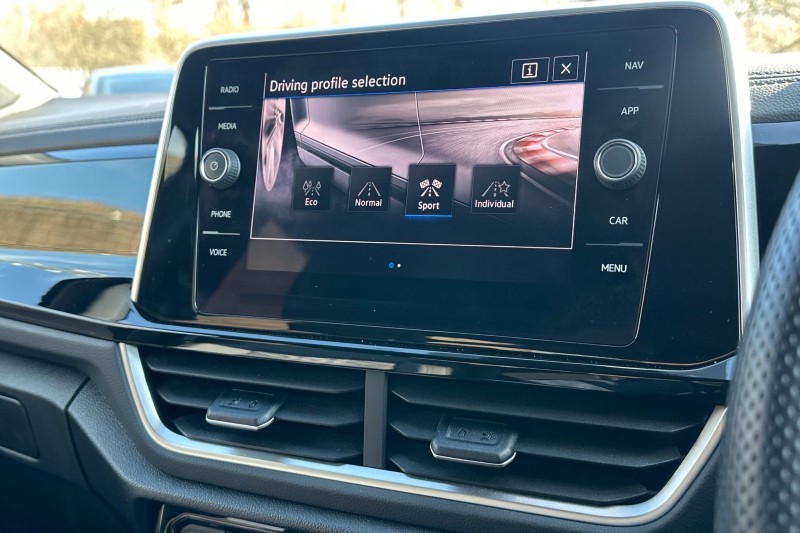 2023 (23) VOLKSWAGEN T-ROC 2.0 TDI 150 EVO R-Line 5dr DSG 5132744