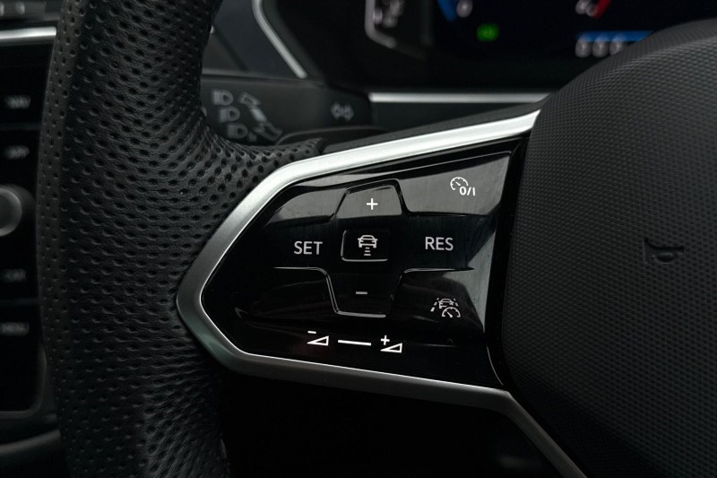 2024 (73) VOLKSWAGEN TIGUAN 2.0 TDI R-Line Edition 5dr DSG 5118470