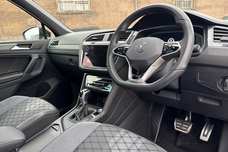 2024 (73) VOLKSWAGEN TIGUAN 2.0 TDI R-Line Edition 5dr DSG 5118462