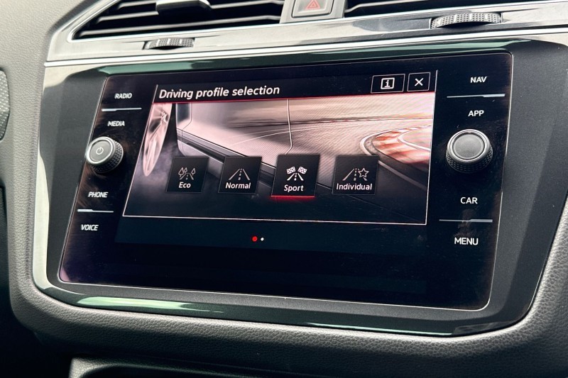 2024 (73) VOLKSWAGEN TIGUAN 2.0 TDI R-Line Edition 5dr DSG 5118478