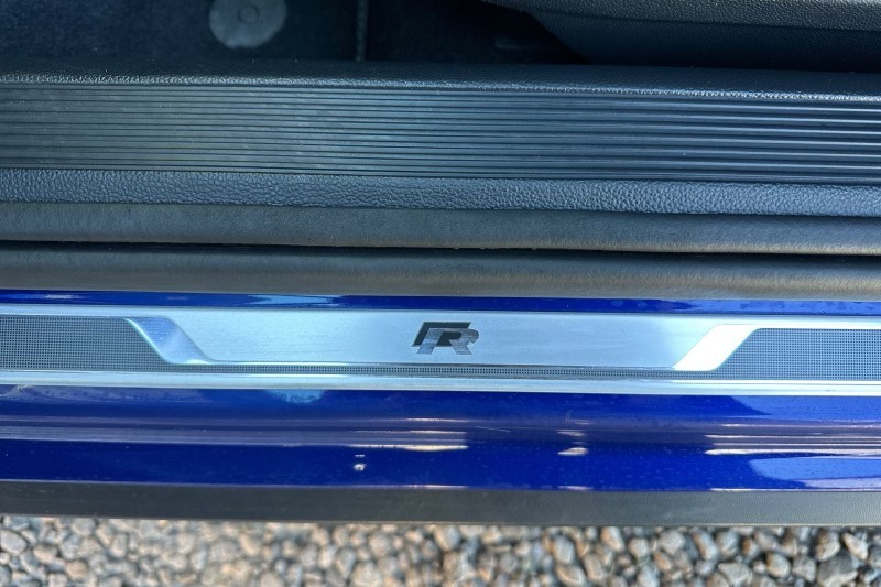 2019 (69) VOLKSWAGEN T-ROC 2.0 TSI 4MOTION R 5dr DSG 5124975