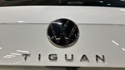 2022 (72) VOLKSWAGEN TIGUAN 2.0 TSI 4Motion R-Line 5dr DSG 5101516
