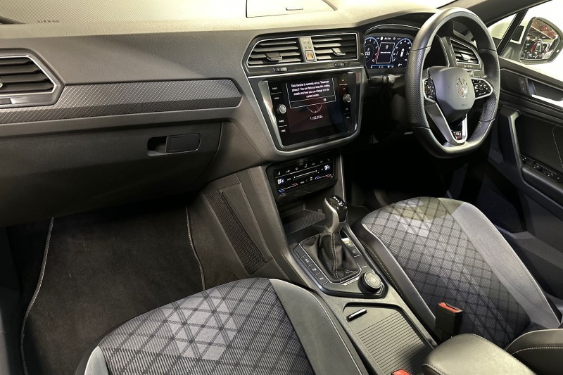 2022 (72) VOLKSWAGEN TIGUAN 2.0 TSI 4Motion R-Line 5dr DSG 5101509