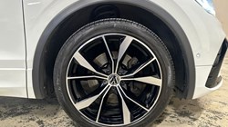 2022 (72) VOLKSWAGEN TIGUAN 2.0 TSI 4Motion R-Line 5dr DSG 5101484