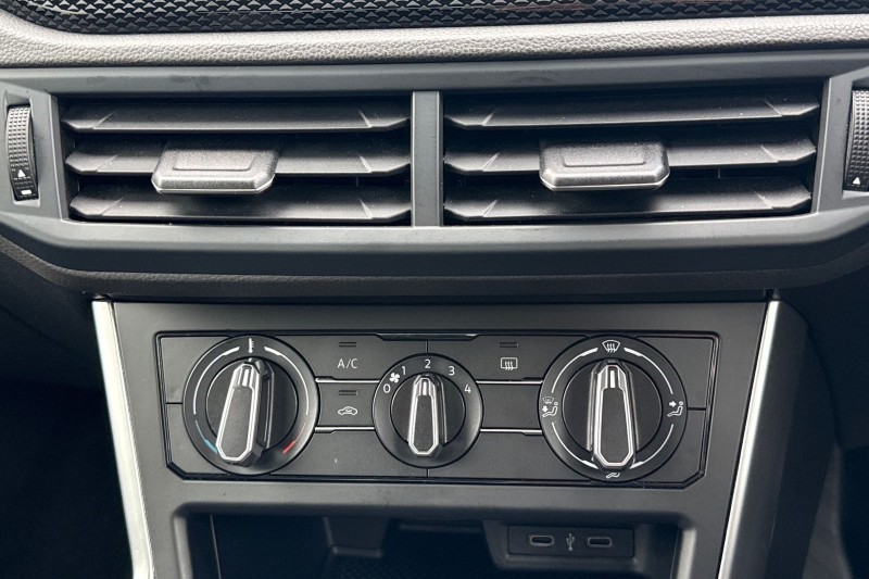 2022 (22) VOLKSWAGEN POLO 1.0 Life 5dr 5118439