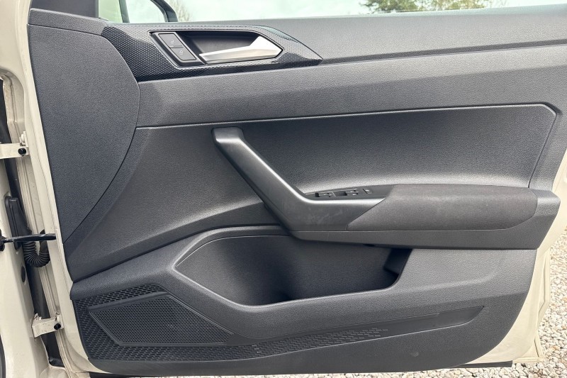 2022 (22) VOLKSWAGEN POLO 1.0 Life 5dr 5118426