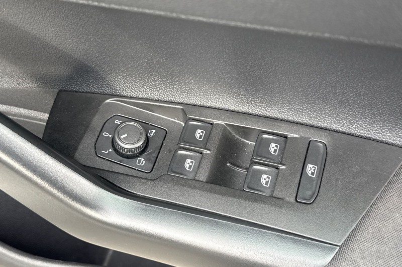 2022 (22) VOLKSWAGEN POLO 1.0 Life 5dr 5118428