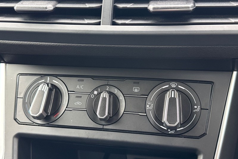 2022 (22) VOLKSWAGEN POLO 1.0 Life 5dr 5118438