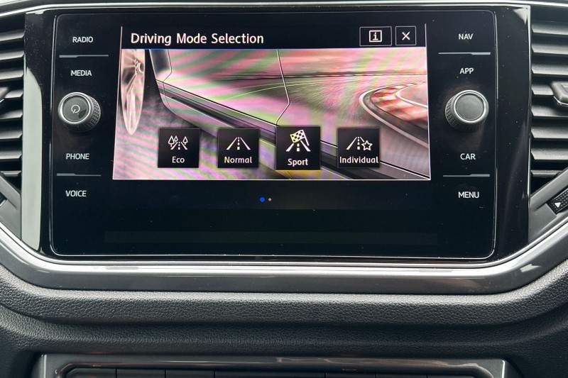 2020 (20) VOLKSWAGEN T-ROC 1.5 TSI EVO R-Line 5dr 5159810