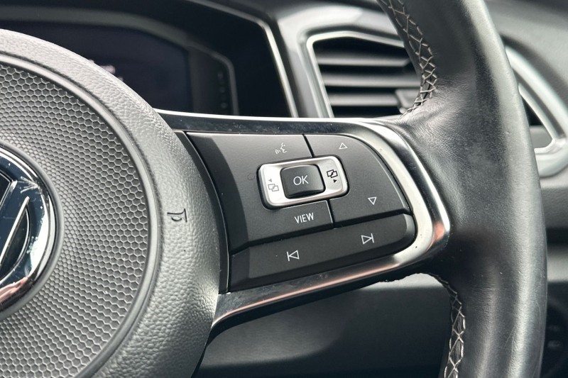 2020 (20) VOLKSWAGEN T-ROC 1.5 TSI EVO R-Line 5dr 5159802