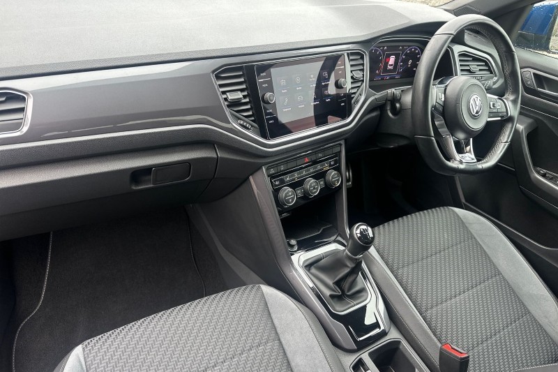 2020 (20) VOLKSWAGEN T-ROC 1.5 TSI EVO R-Line 5dr 5159815