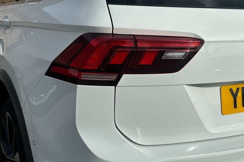 2022 (22) VOLKSWAGEN TIGUAN 1.5 TSI 150 R-Line 5dr DSG 5115557