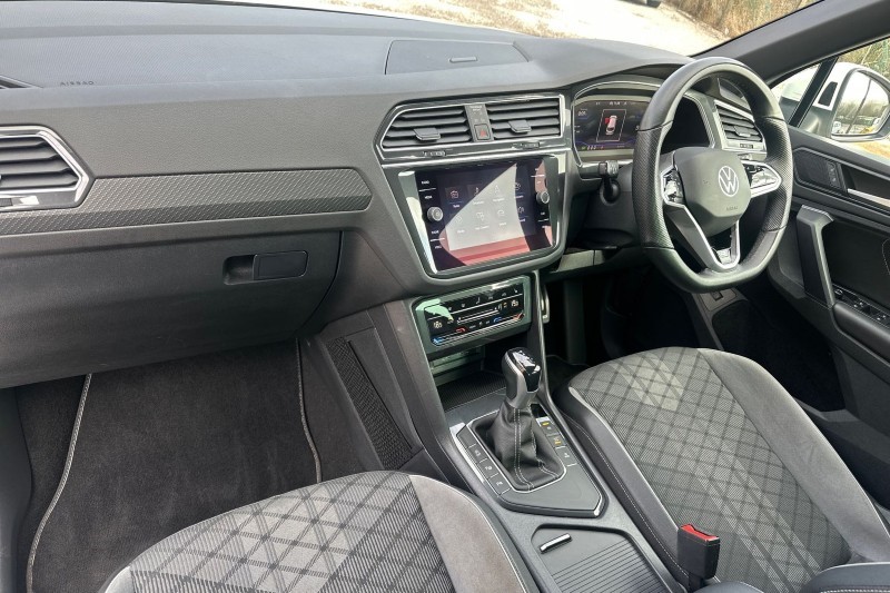 2022 (22) VOLKSWAGEN TIGUAN 1.5 TSI 150 R-Line 5dr DSG 5115551