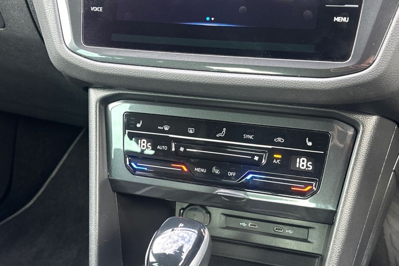 2022 (22) VOLKSWAGEN TIGUAN 1.5 TSI 150 R-Line 5dr DSG 5115545