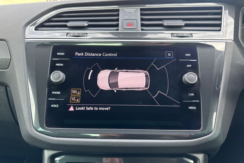 2022 (22) VOLKSWAGEN TIGUAN 1.5 TSI 150 R-Line 5dr DSG 5115543