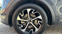 2025 (74) KIA SPORTAGE 1.6T GDi 207 HEV 3 5dr Auto 5138329