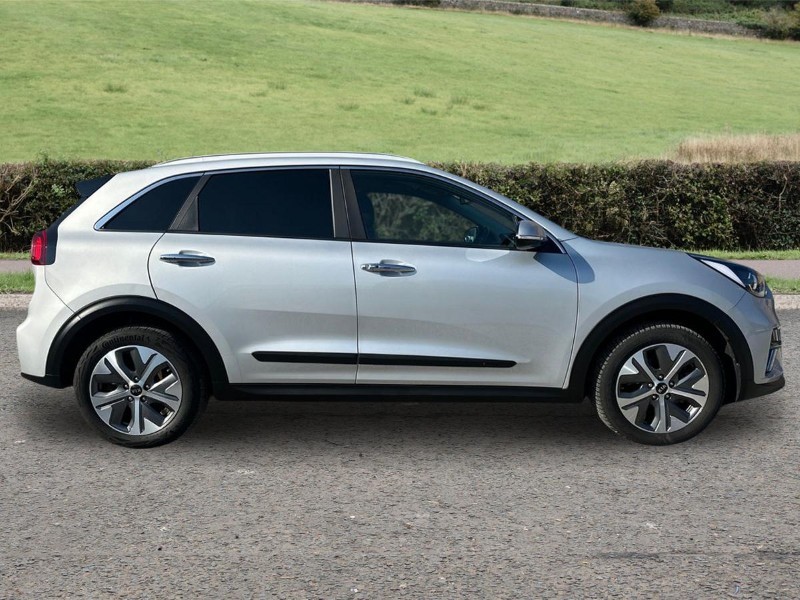 2021 (21) KIA E-NIRO 150kW 3 64kWh 5dr Auto 5133718