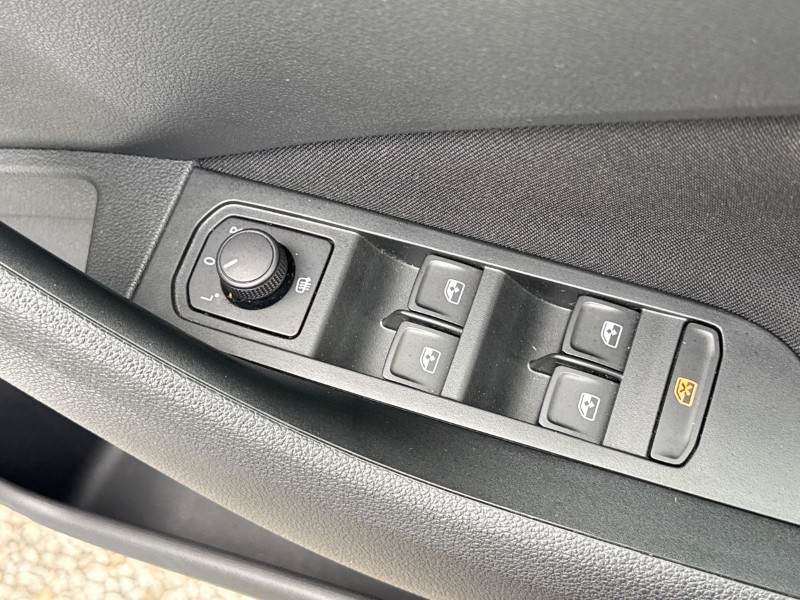 2024 (24) SKODA KAMIQ 1.0 TSI 95 SE 5dr 5167820