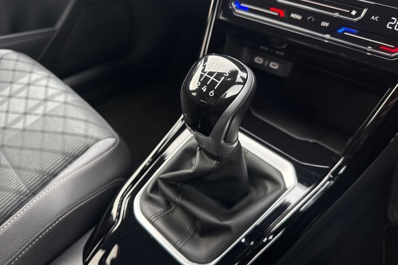 2023 (72) VOLKSWAGEN T-ROC 1.5 TSI R-Line 5dr 5118630