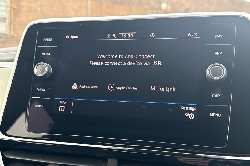 2023 (72) VOLKSWAGEN T-ROC 1.5 TSI R-Line 5dr 5118626