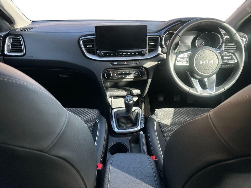 2023 (23) KIA CEED 1.5T GDi ISG 3 5dr 5227933