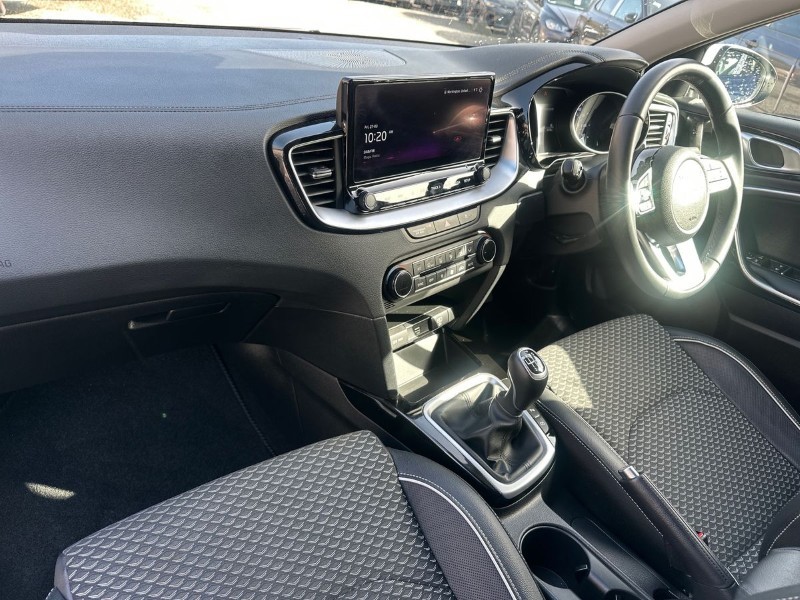 2023 (23) KIA CEED 1.5T GDi ISG 3 5dr 5227954