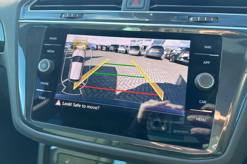 2023 (23) VOLKSWAGEN TIGUAN 2.0 TDI 4Motion Elegance 5dr DSG 5146555