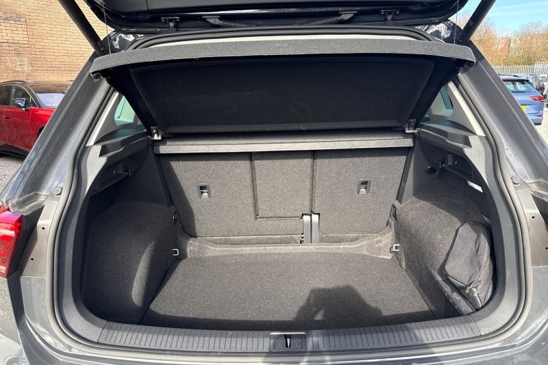 2023 (23) VOLKSWAGEN TIGUAN 2.0 TDI 4Motion Elegance 5dr DSG 5146564