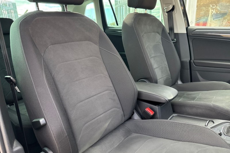 2023 (23) VOLKSWAGEN TIGUAN 2.0 TDI 4Motion Elegance 5dr DSG 5146547