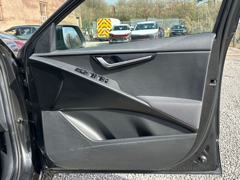 2022 (72) KIA NIRO 1.6 GDi Hybrid 2 5dr DCT 5186474