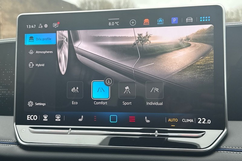 2025 (75) VOLKSWAGEN TIGUAN 1.5 TSI 272 eHybrid R-Line 5dr DSG 5161351