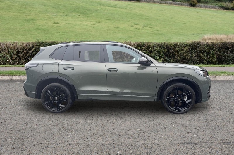 2025 (75) VOLKSWAGEN TIGUAN 1.5 TSI 272 eHybrid R-Line 5dr DSG 5161328