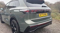 2025 (75) VOLKSWAGEN TIGUAN 1.5 TSI 272 eHybrid R-Line 5dr DSG 5161364