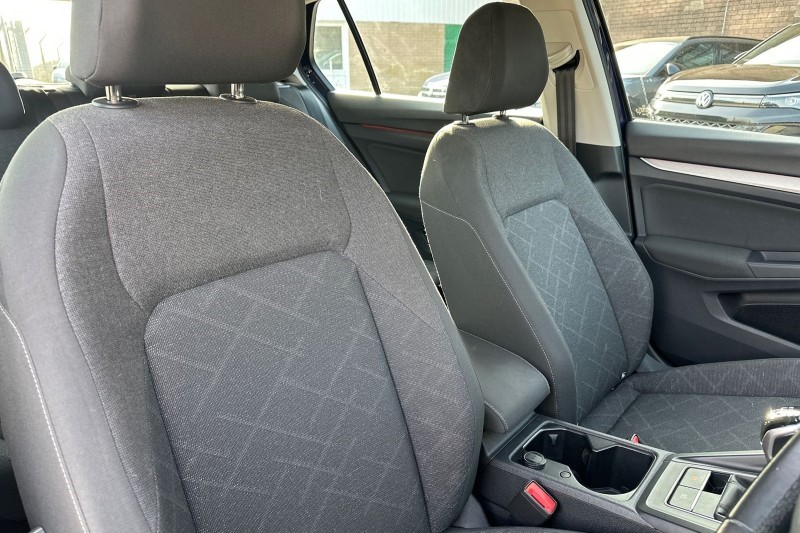 2022 (72) VOLKSWAGEN GOLF 2.0 TDI Life 5dr 5205003