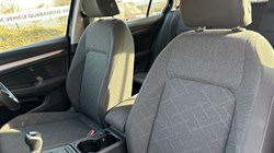 2022 (72) VOLKSWAGEN GOLF 2.0 TDI Life 5dr 5205015