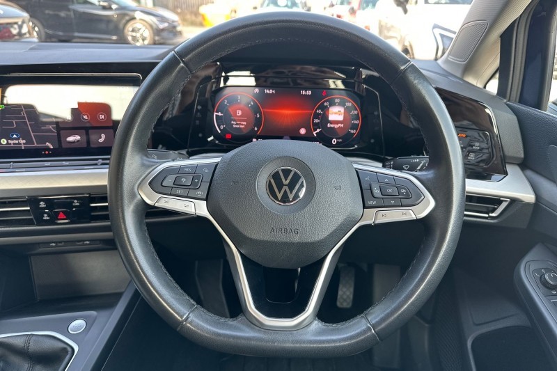 2022 (72) VOLKSWAGEN GOLF 2.0 TDI Life 5dr 5205004